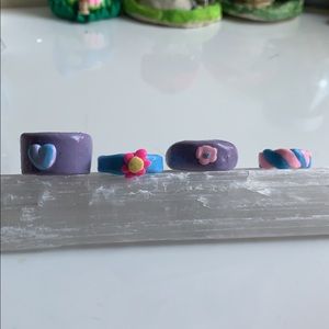 Pink and purple random rings set